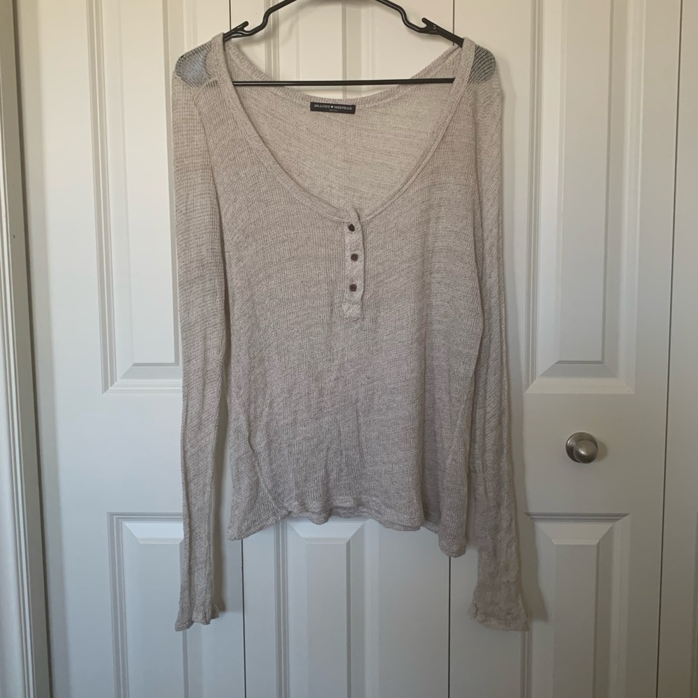 Cute off the shoulder top!👚